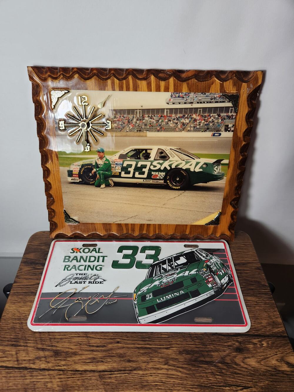 NOS Vintage Nascar Harry Gant/skoal Bandit #33 license plate and Clock